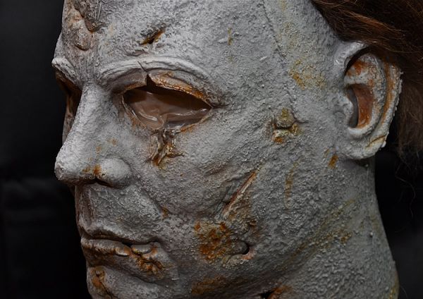 michael myers mask late dec 2012 07