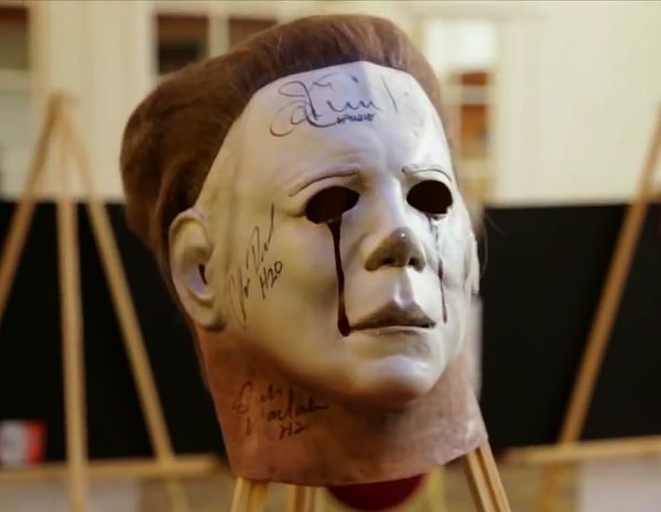 michael myers mask scares that care 01