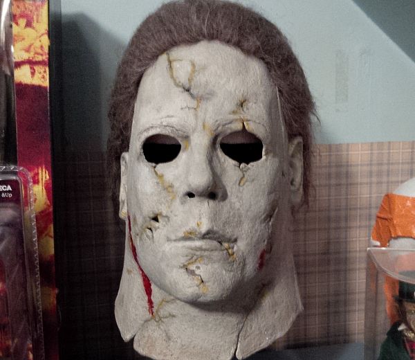 michael myers mask halloween dec2014 07