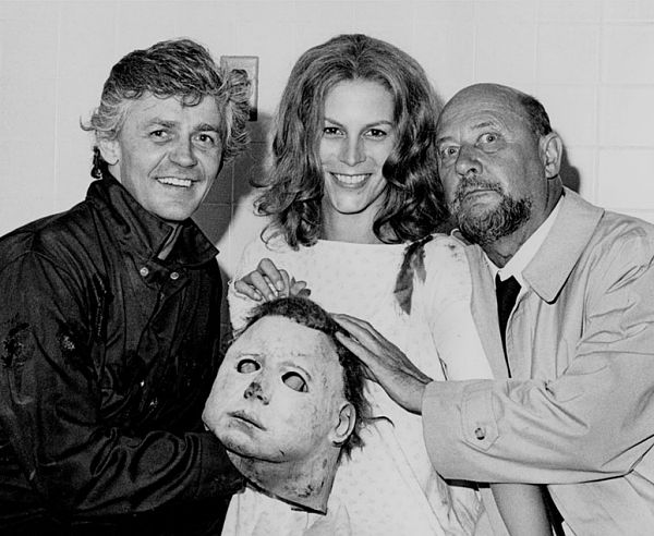 michael myers on set with john carpenter 17