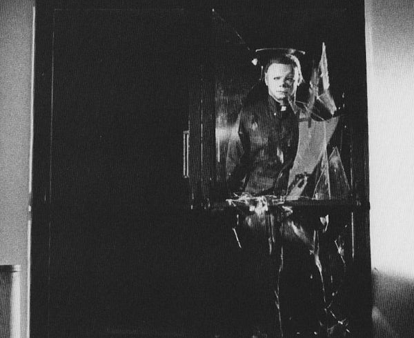 michael myers on set with john carpenter 26