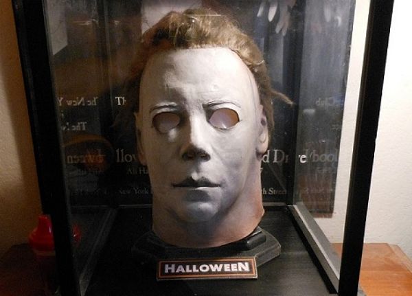 michael myers mask halloween dec2014 04