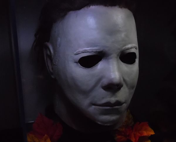 michael myers mask halloween dec2014 20