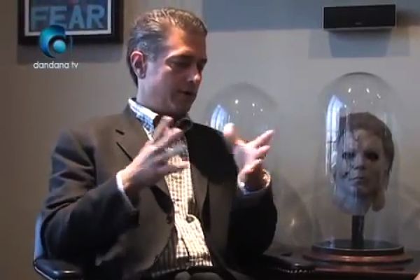 malek akkad halloween michael myers mask 01